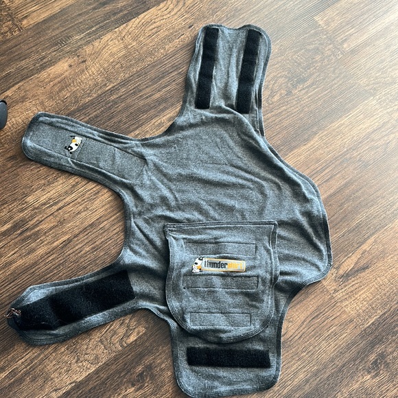 ThunderShirt Small - Picture 4 of 6